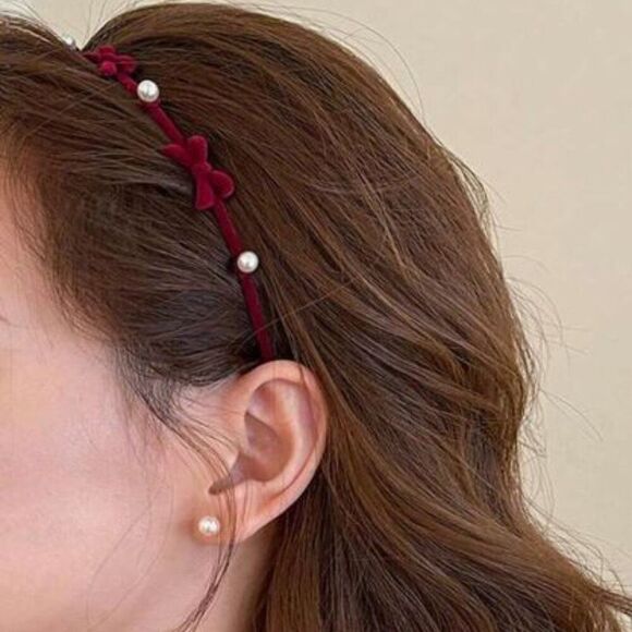 NWT, Burgandy Velvet Bowknot Headband With Pearl Detailing - Picture 1 of 1